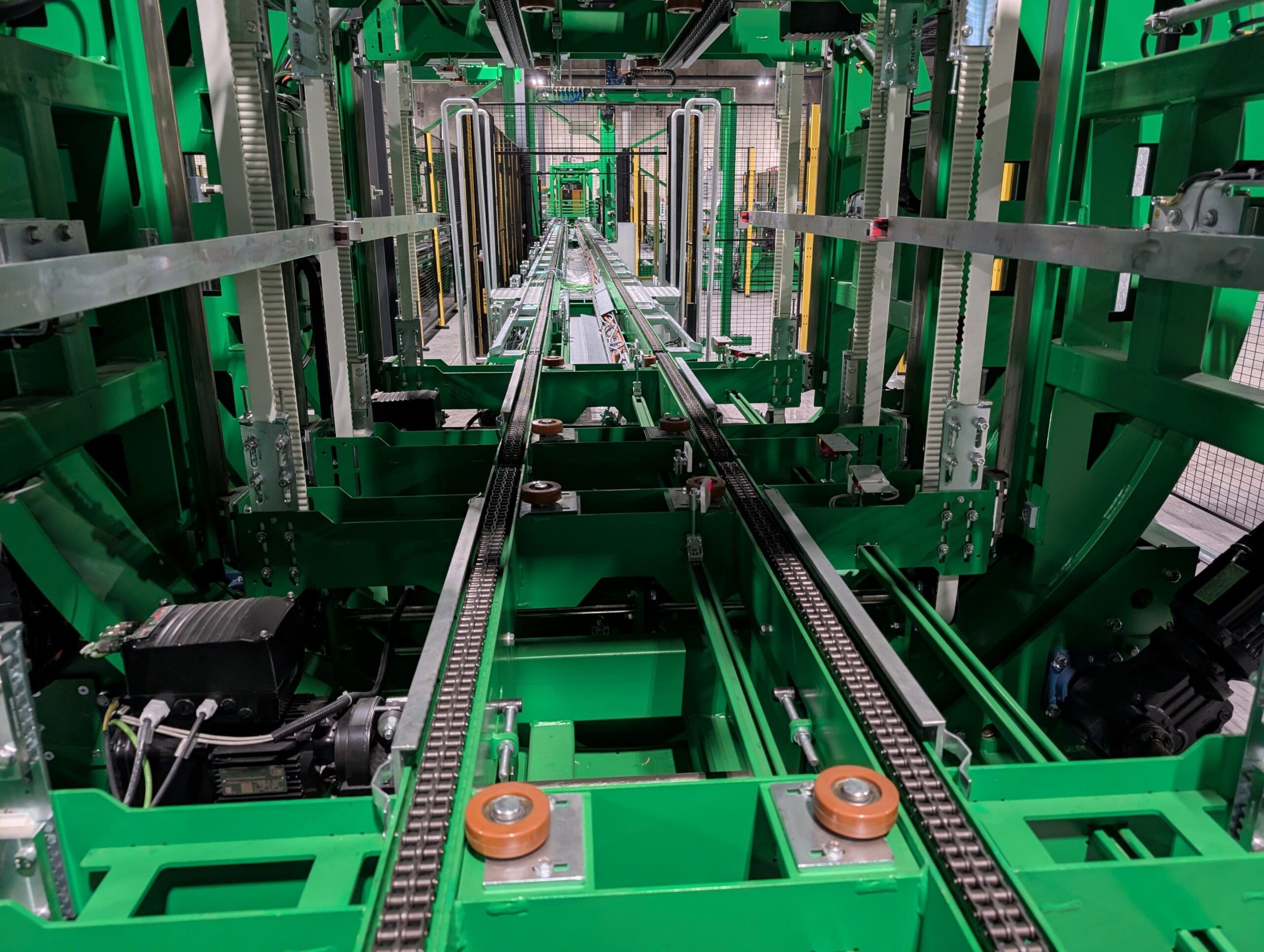 Conveyor system for Sterilization